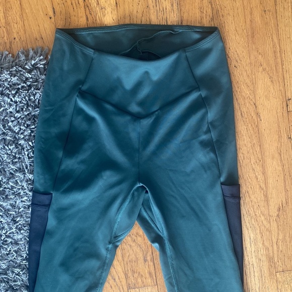 Gymshark Womens Venture Leggings in Obsidian Green, Size Small - Picture 5 of 11
